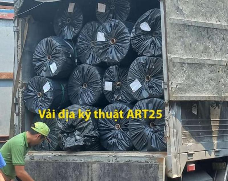 ứng dụng vải địa kỹ thuật VNT 14 gia cường nền đường cao tốc